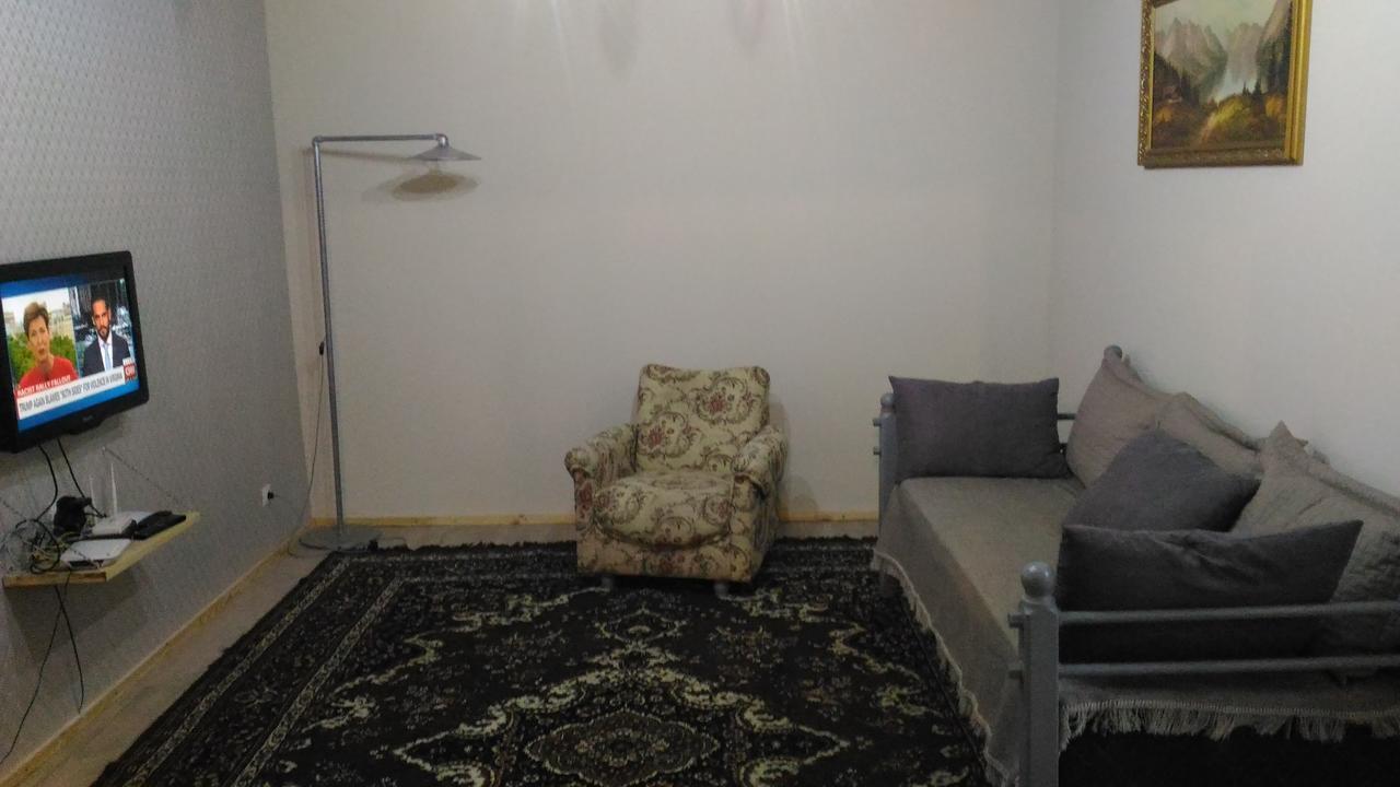 Nice Room Boutique Tbilisi Buitenkant foto