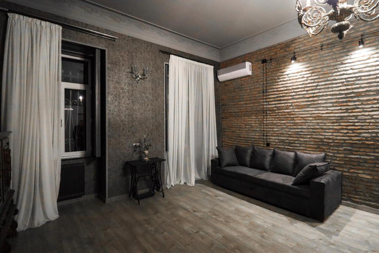 Nice Room Boutique Tbilisi Buitenkant foto
