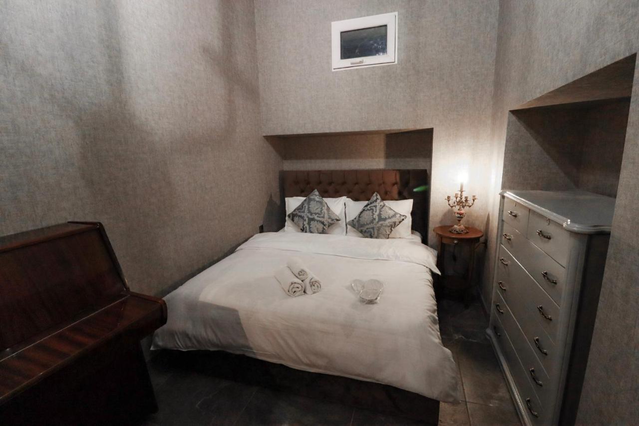 Nice Room Boutique Tbilisi Buitenkant foto